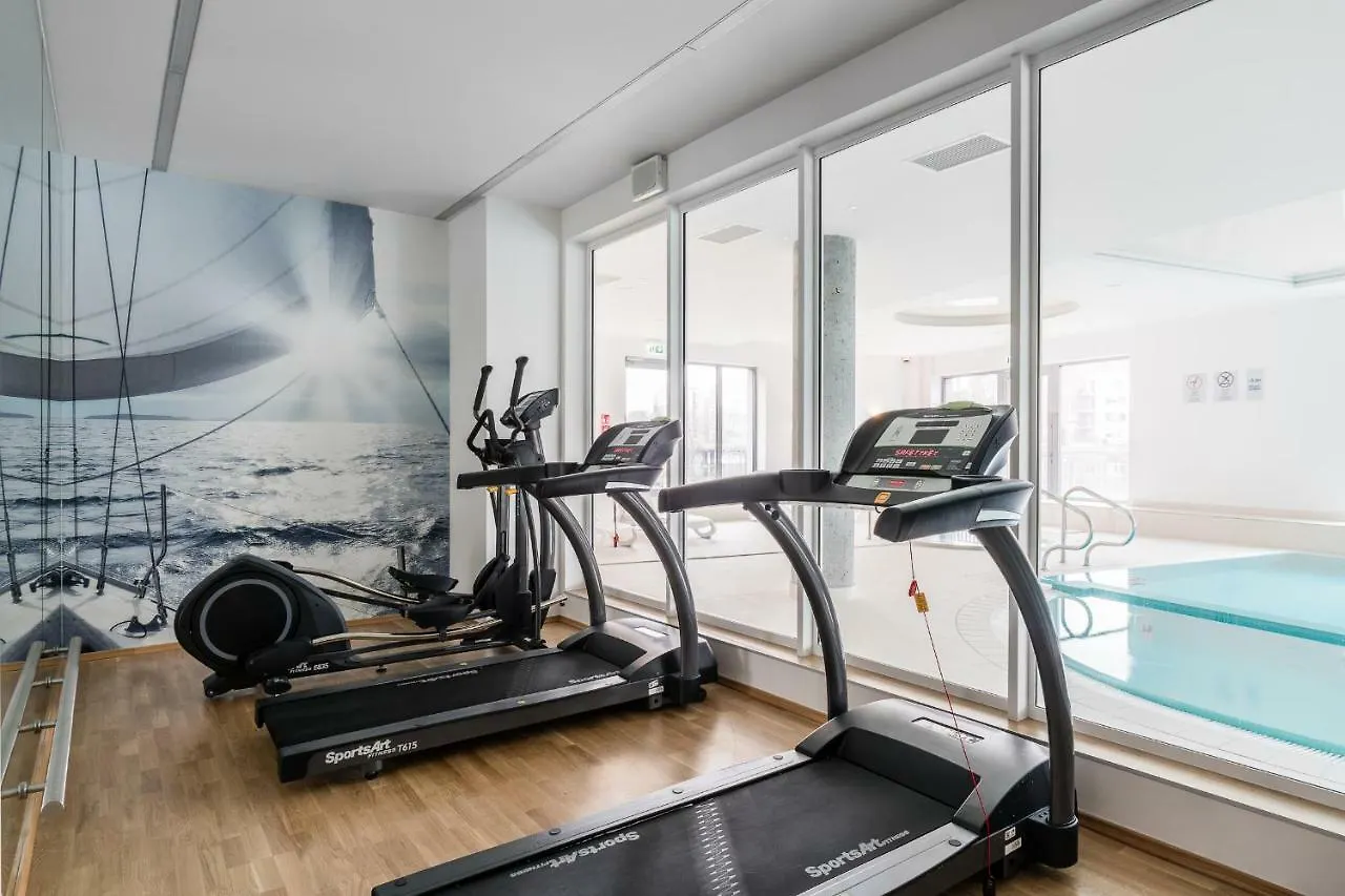 Waterlane Island - Riverview Pool, Spa, Gym & Parking By Downtown Apartments Gdansk 0*,  Poland