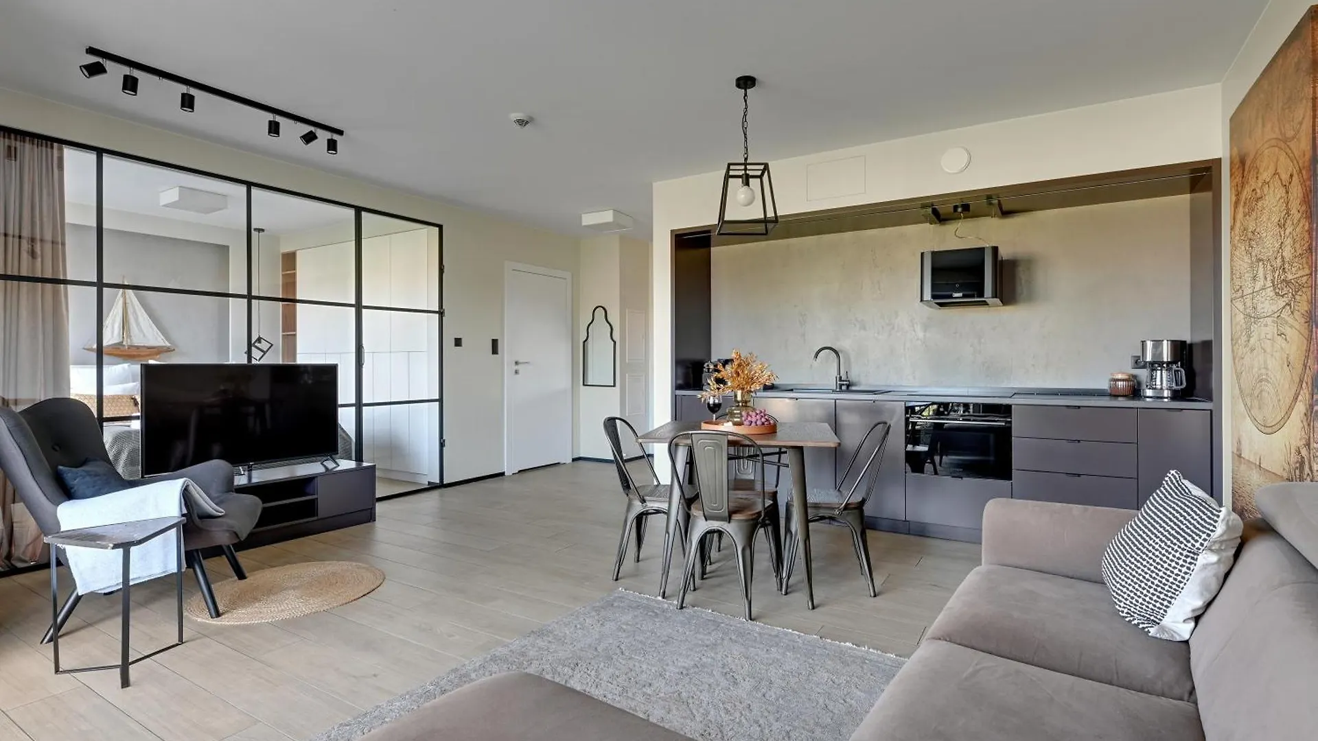Waterlane Island - Riverview Pool, Spa, Gym & Parking By Downtown Apartments Gdansk 0*,  Poland