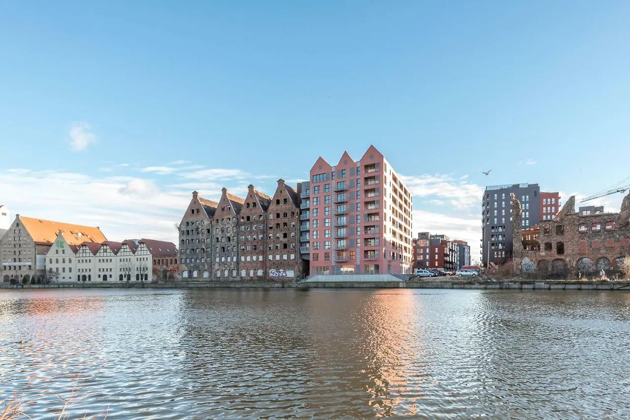 Waterlane Island - Riverview Pool, Spa, Gym & Parking By Downtown Apartments グダニスク ポーランド